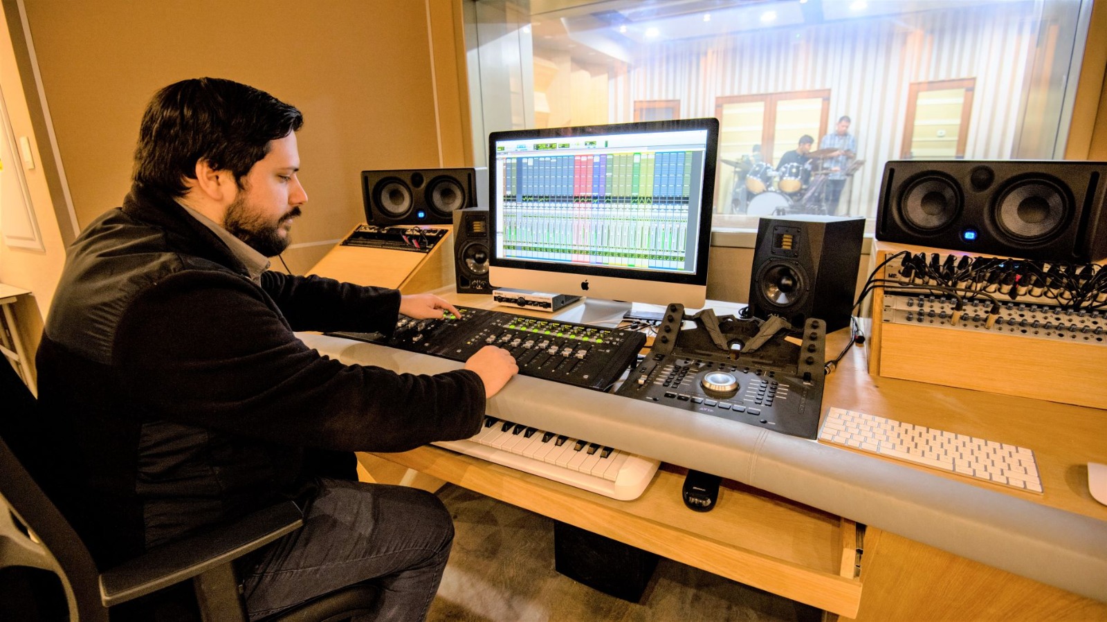 Indecopi realiza consulta pública para evaluar implementación de ventanilla única de recaudación de derecho de autor en el sector musical