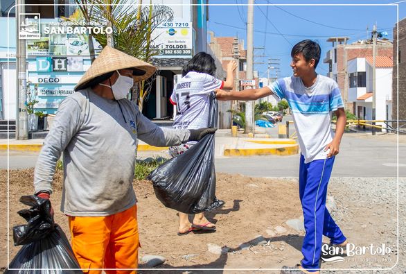 cumpliendo con el recojo de residuos sรณlidos