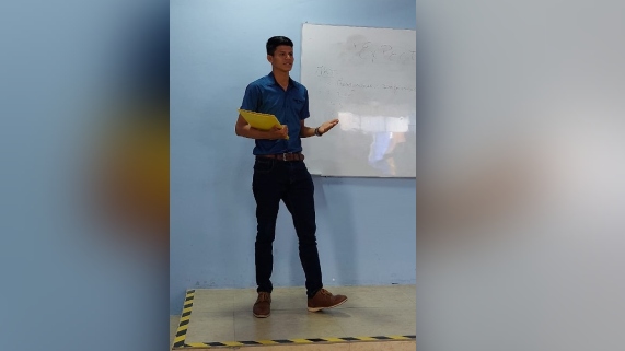 Raúl Pérez en su universidad.