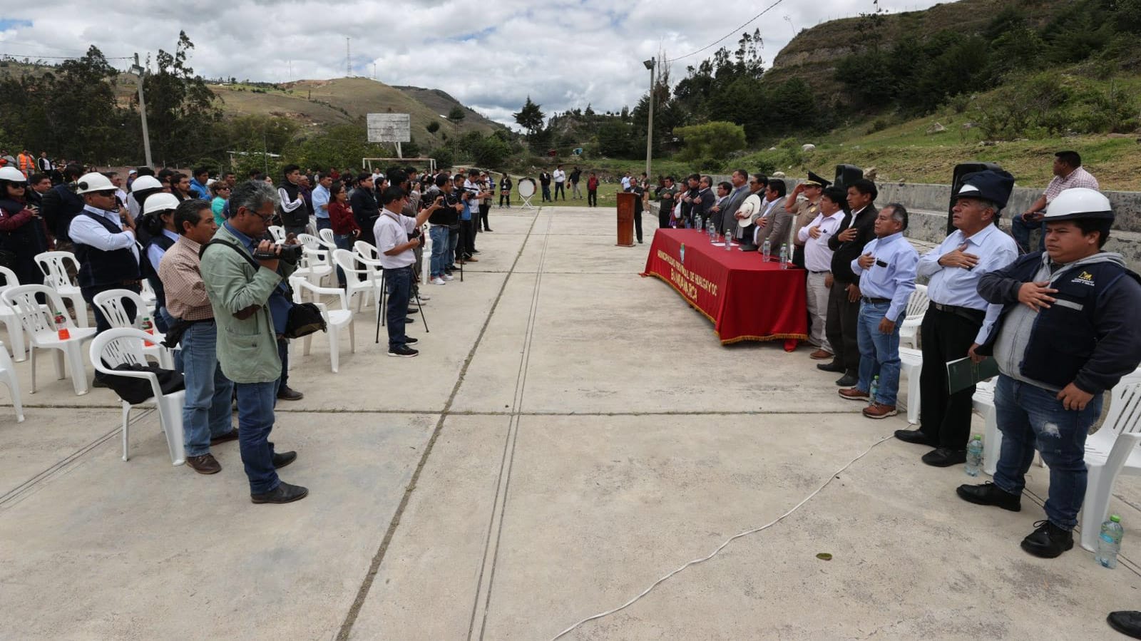 Cajamarca Minsa entregó terreno para la construcción de la infraestructura de contingencia del nuevo Hospital de Bambamarca