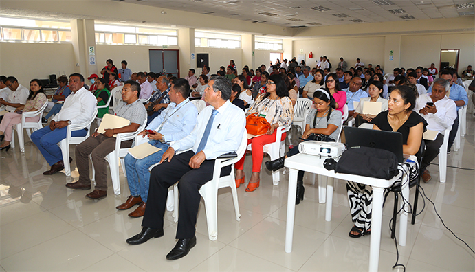 I Encuentro enfocado a implementar la estrategia ponte en #ModoNiñez en Huacho