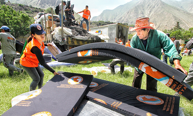Gore Lima reparte cerca de 47 toneladas de ayuda humanitaria en zonas impactadas por huaicos y lluvias