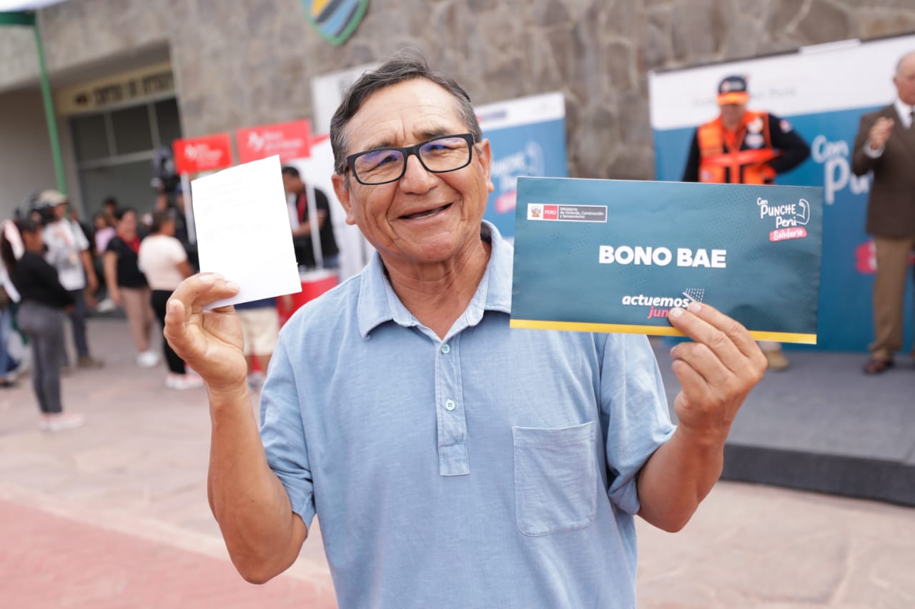 Ministerio de Vivienda supervisó entrega de primeros bonos de arrendamiento por emergencia a damnificados de Cieneguilla