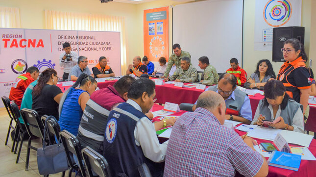 Autoridades participan del ejercicio en simulación regional de sismo seguido de tsunami