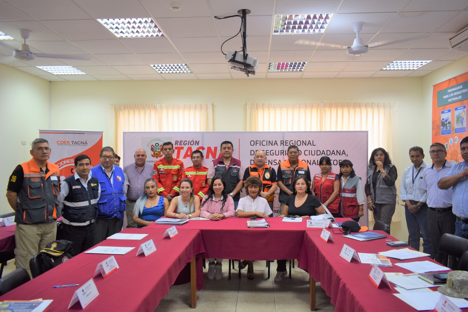 Autoridades participan del ejercicio en simulación regional de sismo seguido de tsunami