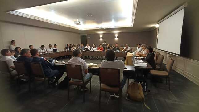 Alcalde de El Alto en mesa de trabajo en Piura. Mincetur y GORE entrelazan convenio por el turismo de los Distritos de El Alto y Ma
