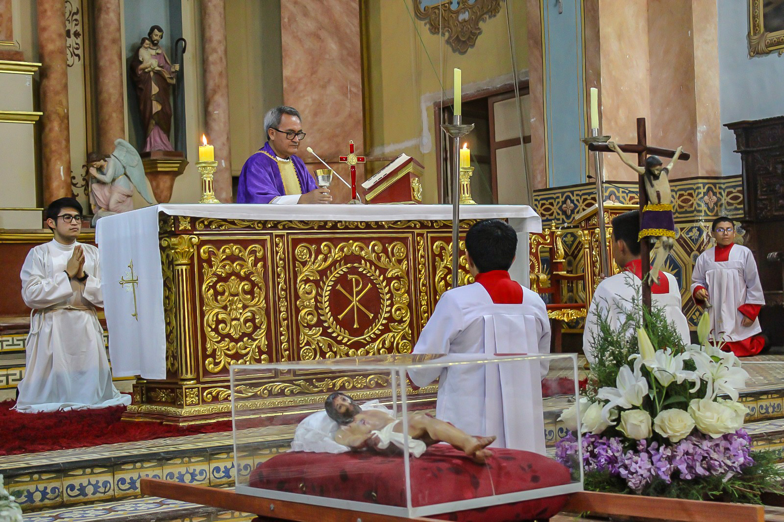 Esta celebración no solo acogió a fieles, si no, a a turistas locales que llegaron hasta el recinto religioso para disfrutar de esta celebración.