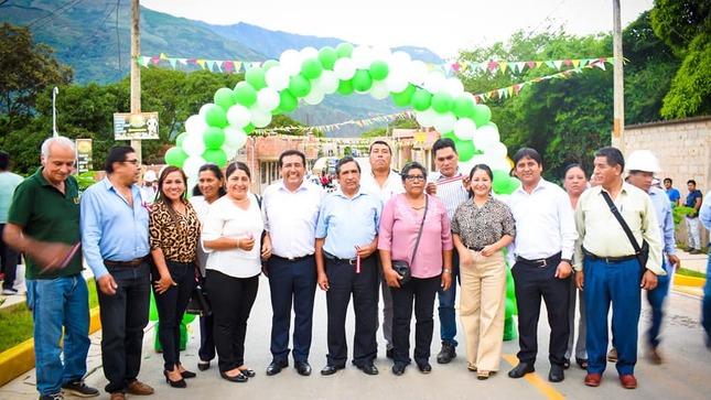Inauguran asfaltado de vía principal de Macamango