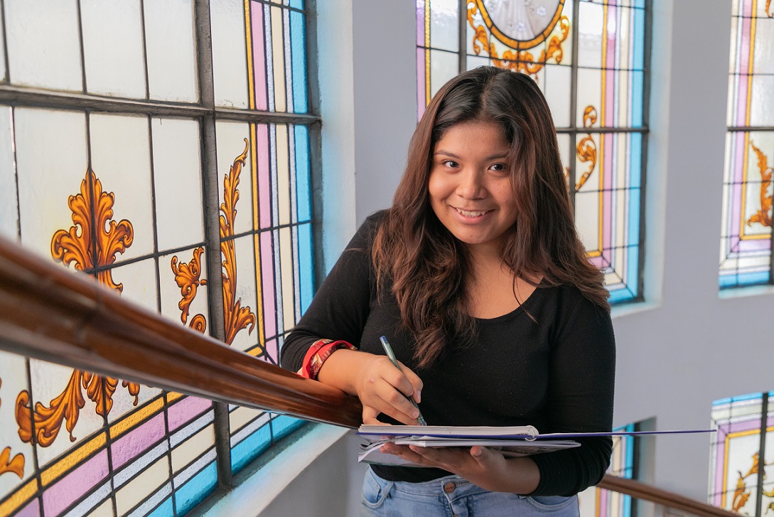 Angie Rosales es una de las ganadoras de Beca 18-2023