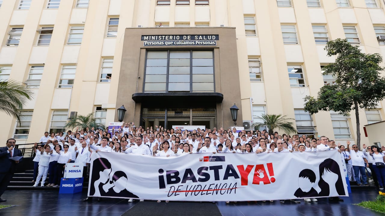 Minsa reafirma su compromiso de luchar contra de la violencia hacia mujeres, niñas, niños y adolescentes