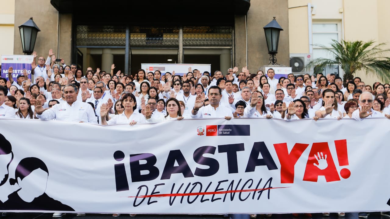 Minsa reafirma su compromiso de luchar contra de la violencia hacia mujeres, niñas, niños y adolescentes