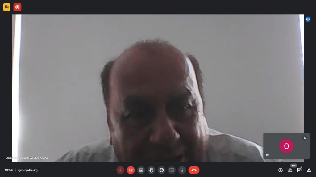 Dr. Raúl Cortez, director del Departamento Académico de Tecnologia del Vestido, Textiles y Artes Industriales.