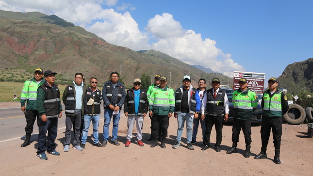 La labor de fiscalización contó con el apoyo de la Policía Nacional del Perú