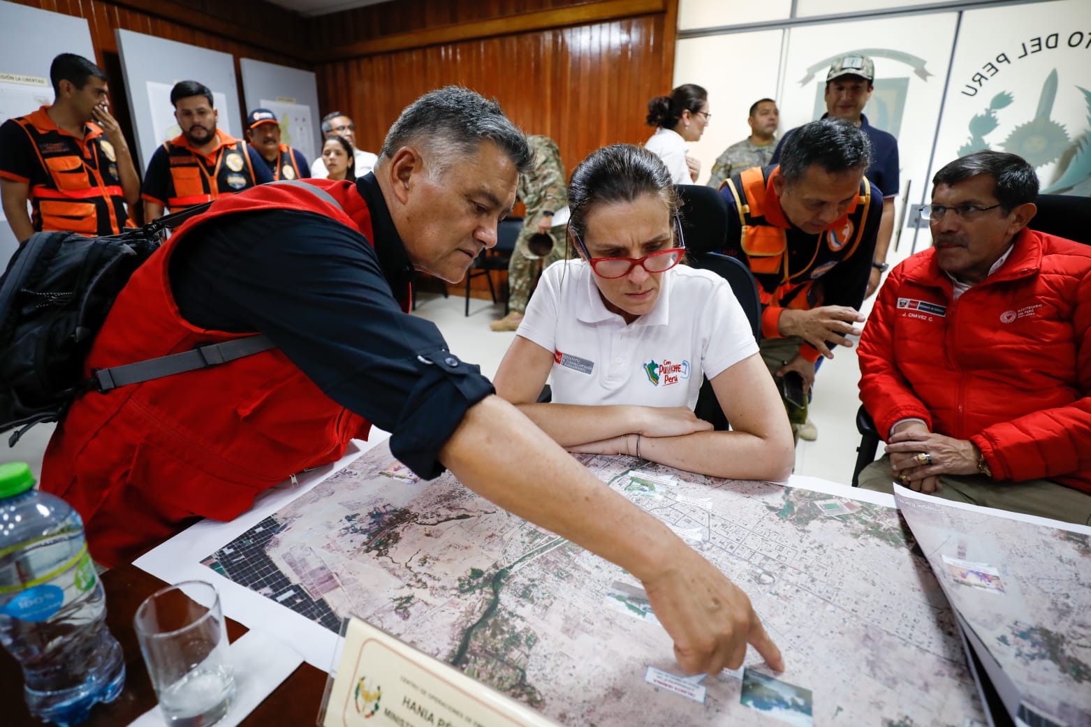 Ministra Hania Pérez de Cuéllar arribó a la región junto a titulares de Defensa y Midagri para articular acciones de mitigación y llevar ayuda humanitaria.