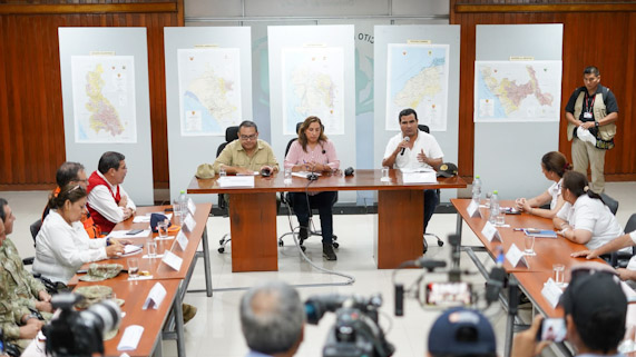 Gobernador espera que presidenta Boluarte cumpla compromiso de ejecutar soluciones definitivas para evitar inundación