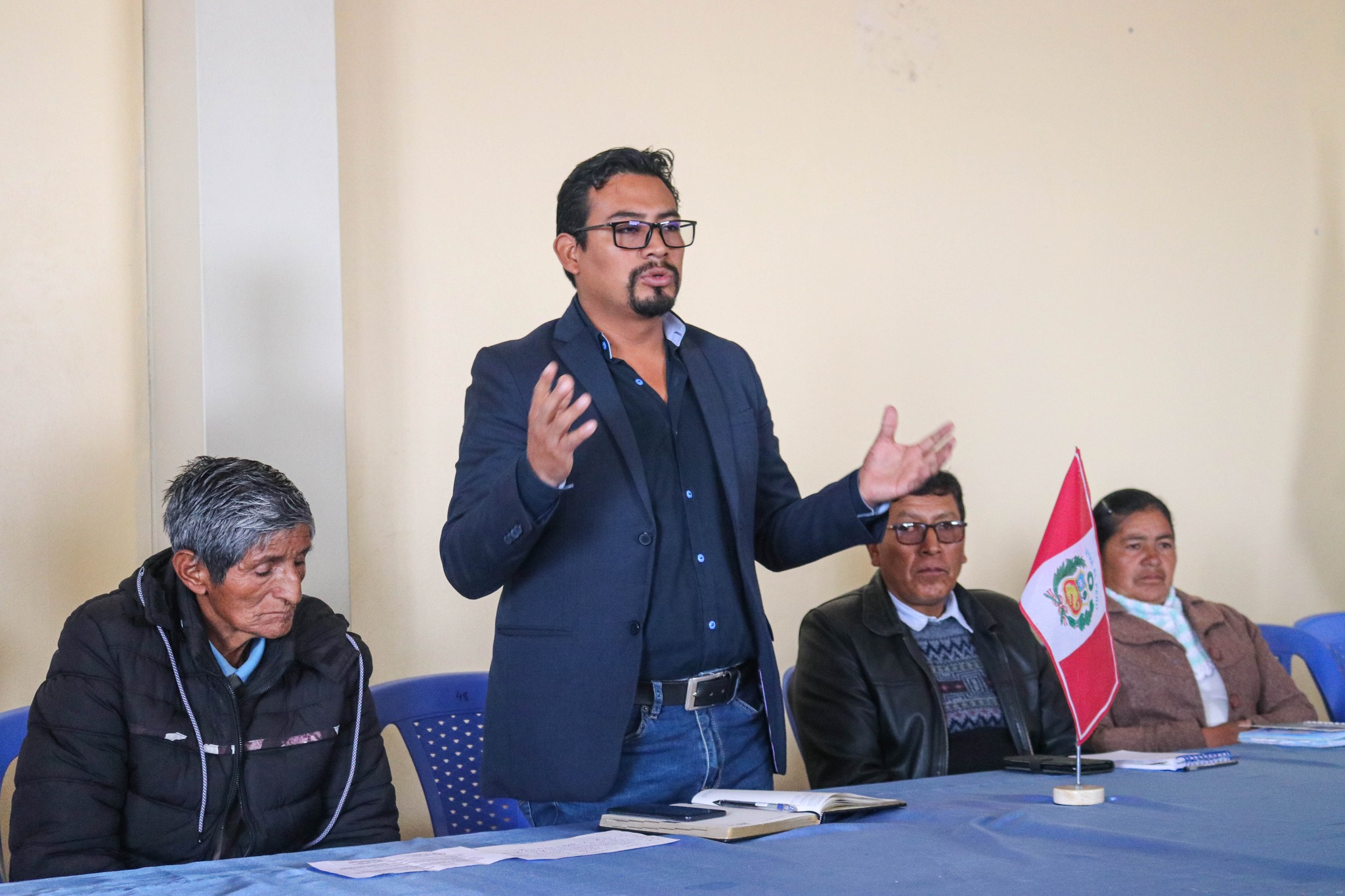 Reunión general con los comerciantes del Mercado Municipal Santa Rosa
