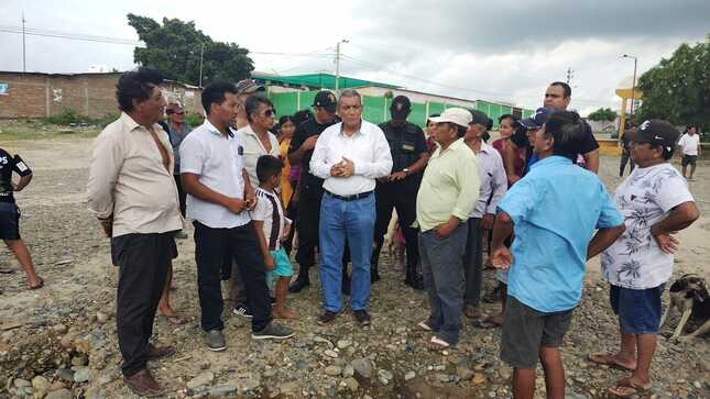 ALCALDE ING. MARLEM MOGOLLÓN VISITA CENTROS POBLADOS AFECTADOS POR LAS LLUVIAS PARA BRINDAR APOYO A FAMILIAS