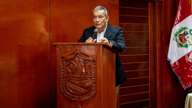 INSTALAN Y JURAMENTAN COMITÉ MULTISECTORIAL DE SALUD DE SULLANA