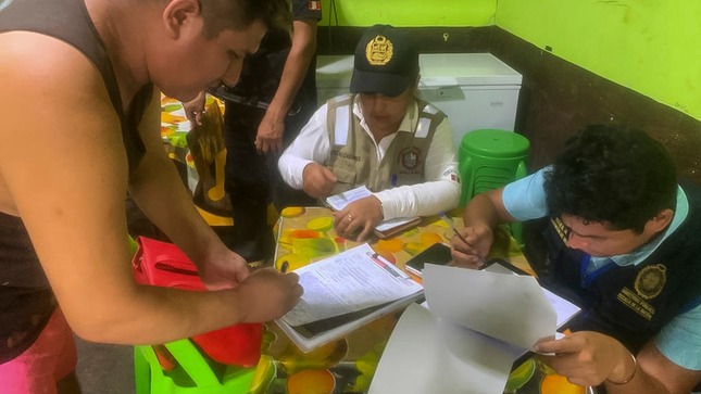 MUNICIPALIDAD CON APOYO DE FISCALÍA Y LA PNP CLAUSURAN ESTABLECIMIENTOS POR TRASGREDIR ORDENANZAS