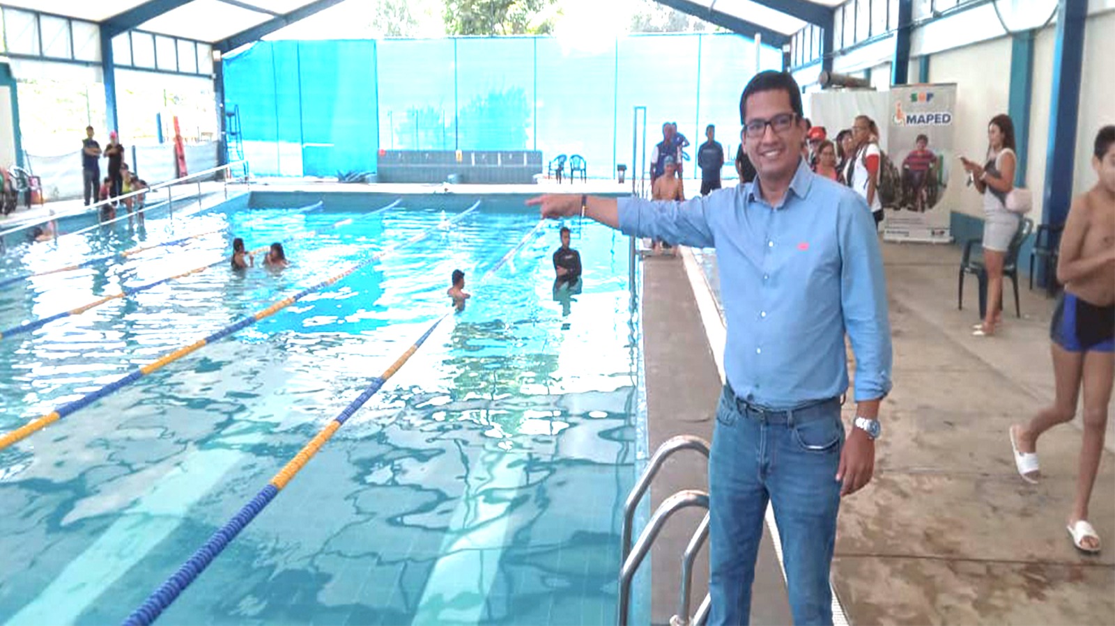 Fotografía de la piscina municipal