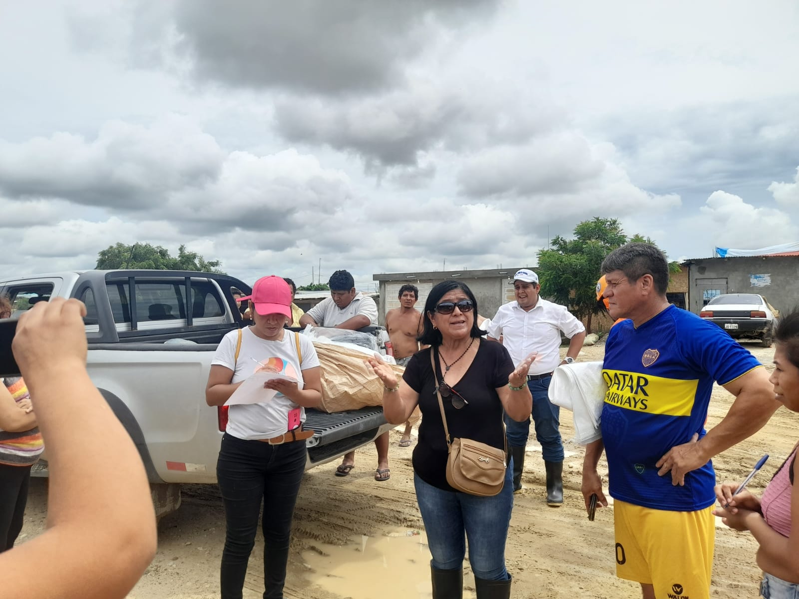REGIDORES DE LA MUNICIPALIDAD DE SULLANA DESPLIEGAN ACCIONES DE AYUDA ANTE LA EMERGENCIA EN APOYO A LA POBLACIÓN