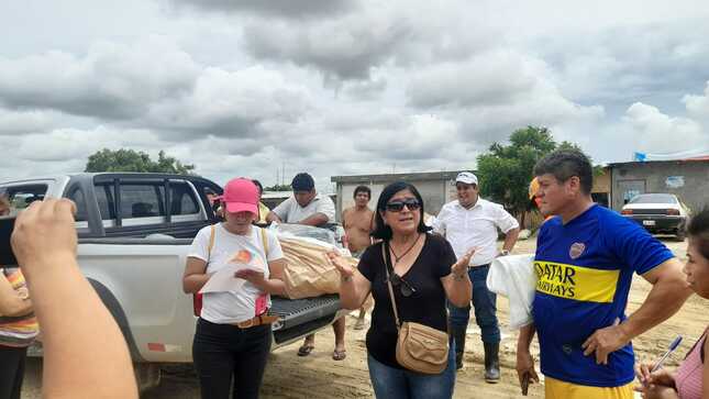 REGIDORES DE LA MUNICIPALIDAD DE SULLANA DESPLIEGAN ACCIONES DE AYUDA ANTE LA EMERGENCIA EN APOYO A LA POBLACIÓN