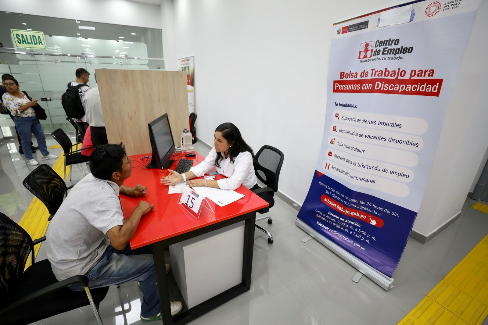 Renovado Centro de Empleo ofrece 12 servicios gratuitos para promover el empleo formal