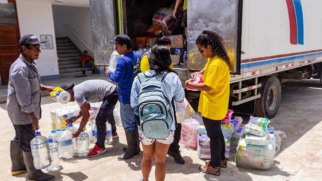 ONG JUGUETE PENDIENTE DISTRIBUYE AYUDA HUMANITARIA JUNTO A LA MUNICIPALIDAD DE SULLANA