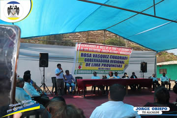 Reunión con la gobernadora regional en comunidad campesina de Cuculí Villa Pampilla