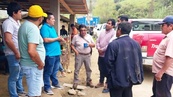 GORE dispone maquinaria para limpieza de vía alterna hacia Huancabamba desde Salitral