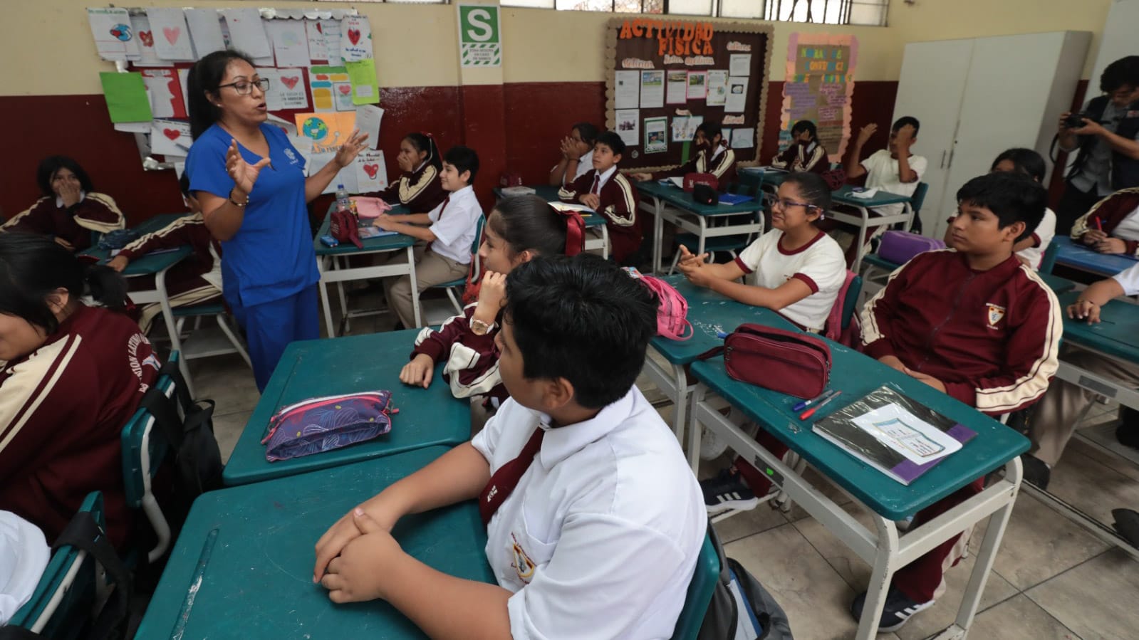 Minsa: más 15 000 personas se beneficiarán con el lanzamiento del Plan de intervención de psicólogos en colegios de Lima este