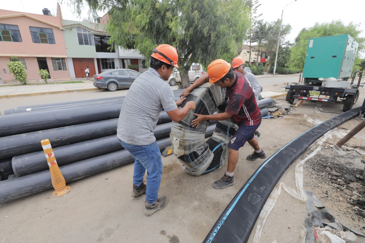Imagen referencial "Ministro Pérez Reyes supervisa limpieza y reparación de tres colectores en Chiclayo para resolver colapso de desagüe"