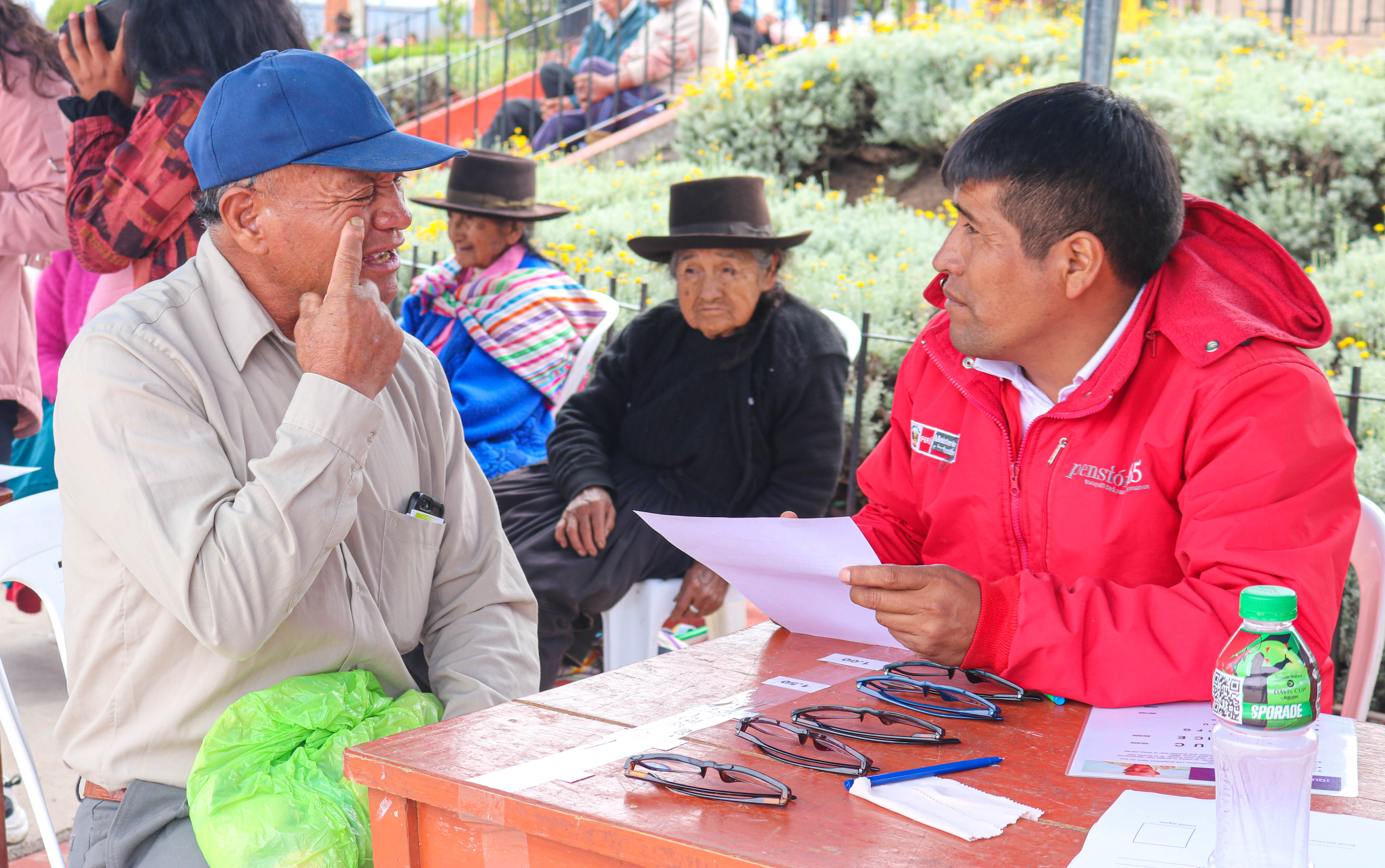 La Municipalidad Distrital de Huamanguilla en articulación con Pensión 65, realizó campaña visual y entrega de lentes a los beneficiarios  d