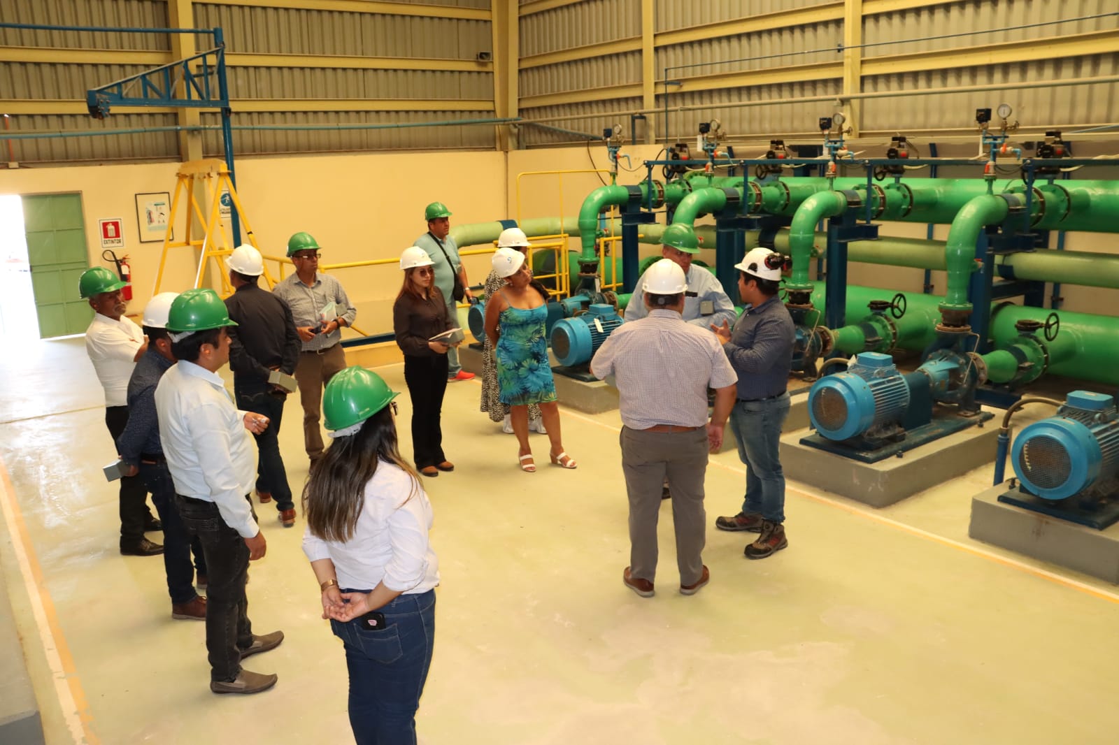Consejeros y funcionarios regionales visitan planta desalinizadora de Arica