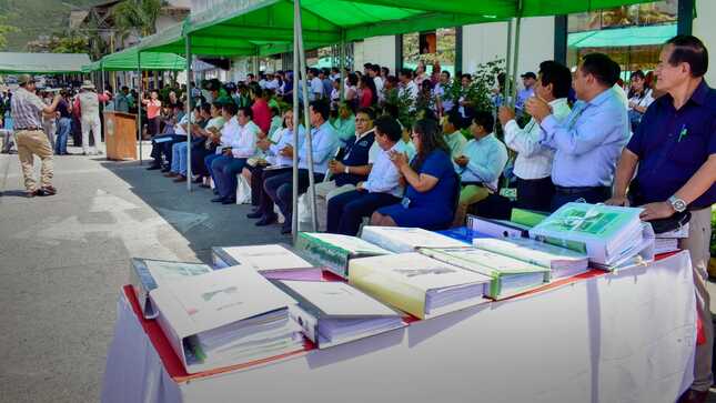 Municipalidad Provincial La Convención inicia 15 obras por más de 42 millones