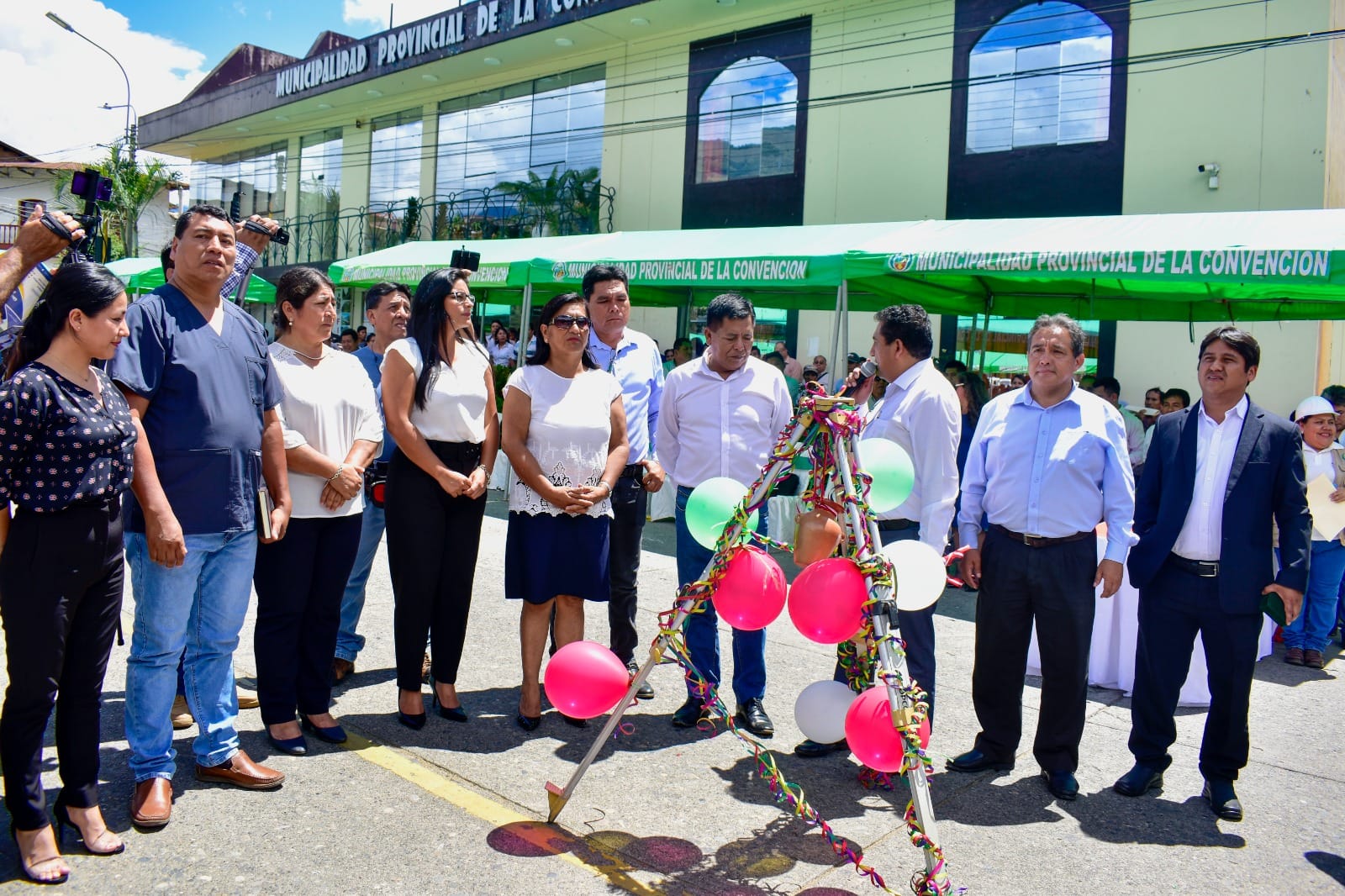 Municipalidad Provincial La Convención inicia 15 obras por más de 42 millones