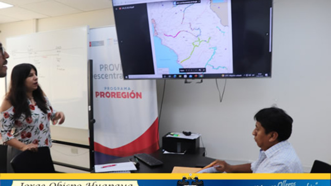  se reunió en las instalaciones de Provias descentralizada para ver los trabajos de su distrito