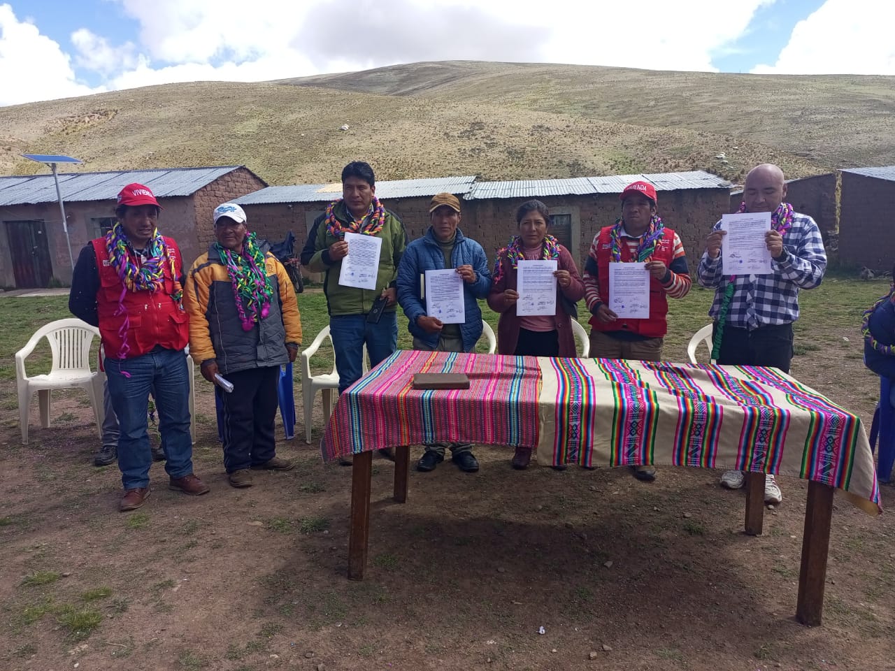 Puno: Entregan terreno donde se ejecutará proyecto de agua y saneamiento en Azángaro