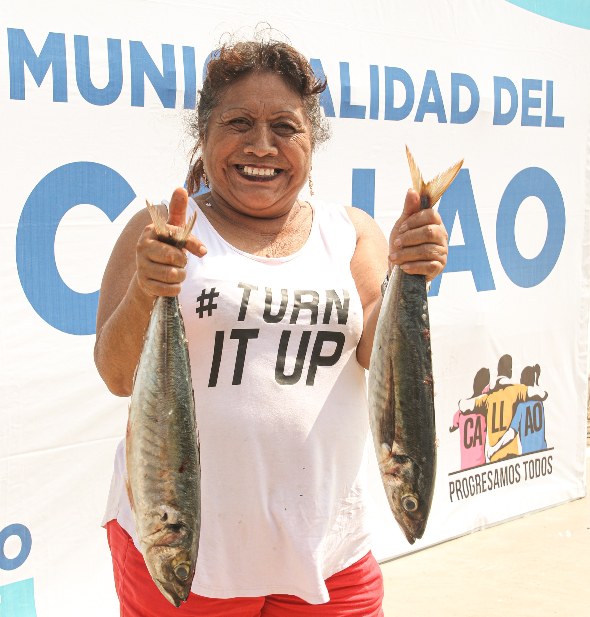 Con la finalidad de cuidar de nuestros vecinos y sus familias, la Municipalidad del Callao hizo la repartición de varias toneladas de pescado