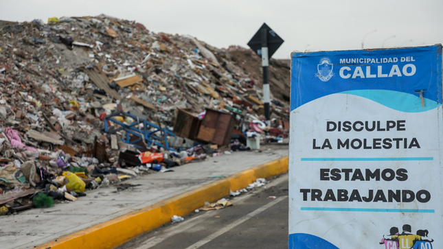 Empezamos a recoger toneladas de desmonte en la Costa Verde Callao