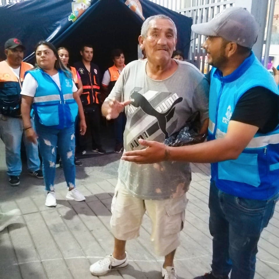Personal de la municipalidad asistió, vigiló y ayudó a cada uno de los fieles chalacos que llegaron a recorrer las 7 iglesias este jueves santo.