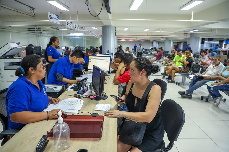 Vecino chalaco, este sábado 8 de abril, el horario de atención al público en 𝗠𝗲𝘀𝗮 𝗱𝗲 𝗣𝗮𝗿𝘁𝗲𝘀 del Palacio Municipal y de las oficinas descentralizadas Norte y Ventanilla será normal.