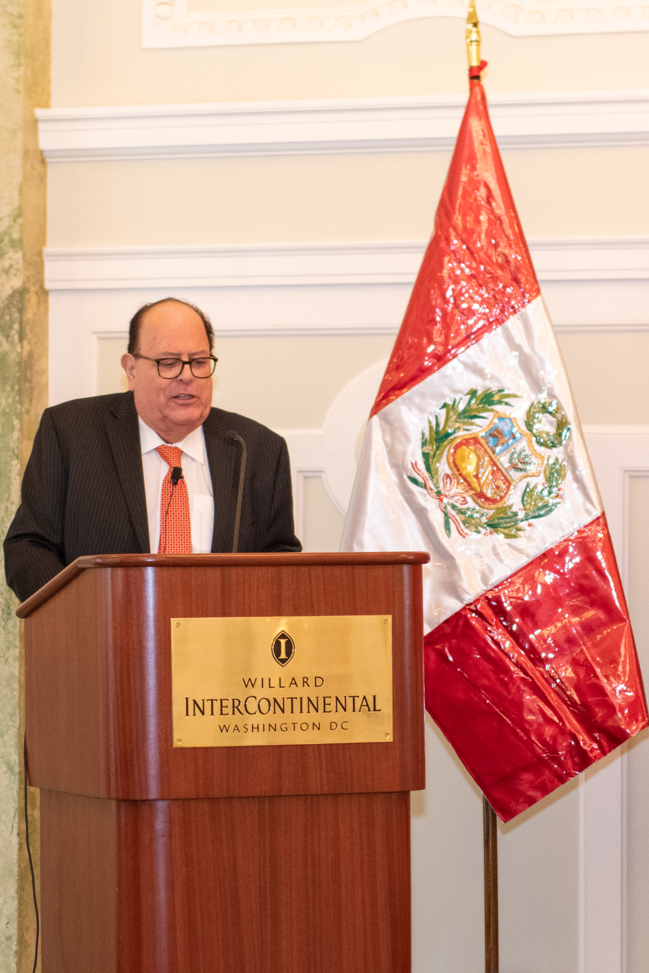 Peru: Outlook & Investment Opportunities (2)