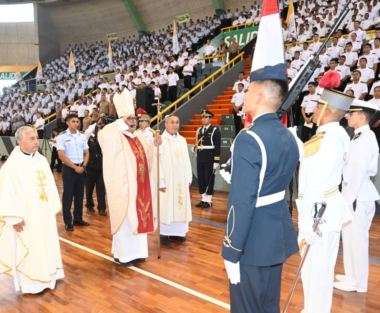 Con Dios y la Patria, el Ejército del Perú participó con fe y devoción en la Misa Crismal por Semana Santa
