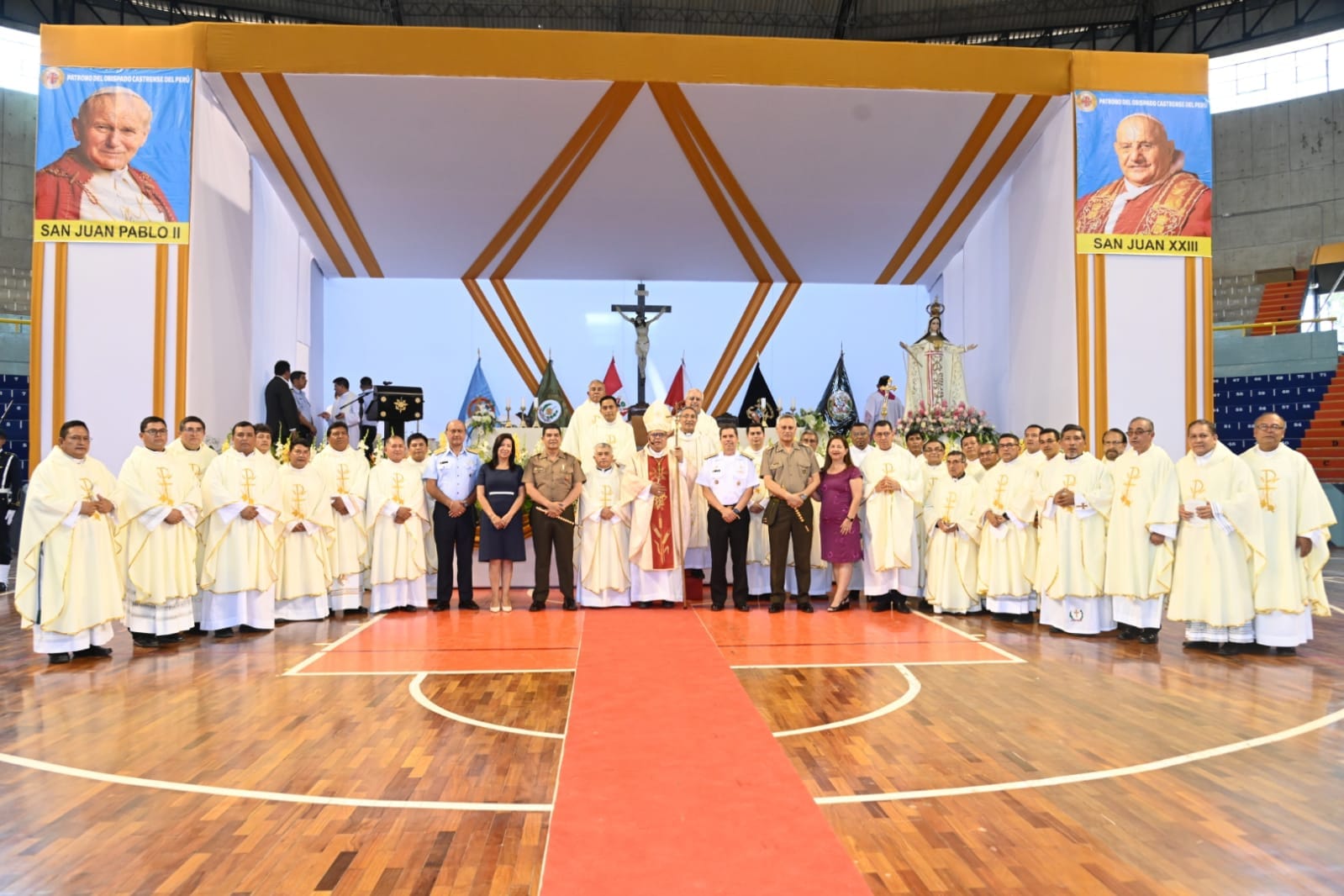 Con Dios y la Patria, el Ejército del Perú participó con fe y devoción en la Misa Crismal por Semana Santa