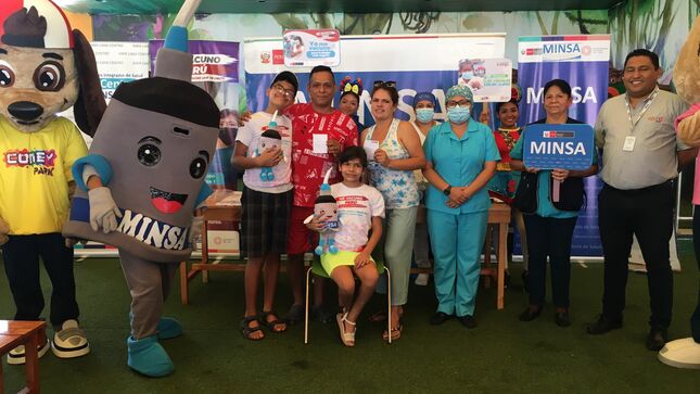 Minsa lanza campaña de vacunación para todas las familias