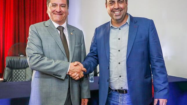 El alcalde Pedro Spadaro participó de la Comisión de Transportes del Parlamento, realizada en el Callao. 