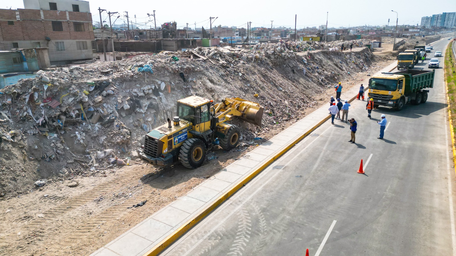GORE Callao inicia recojo de desmonte en el último tramo de la costa verde