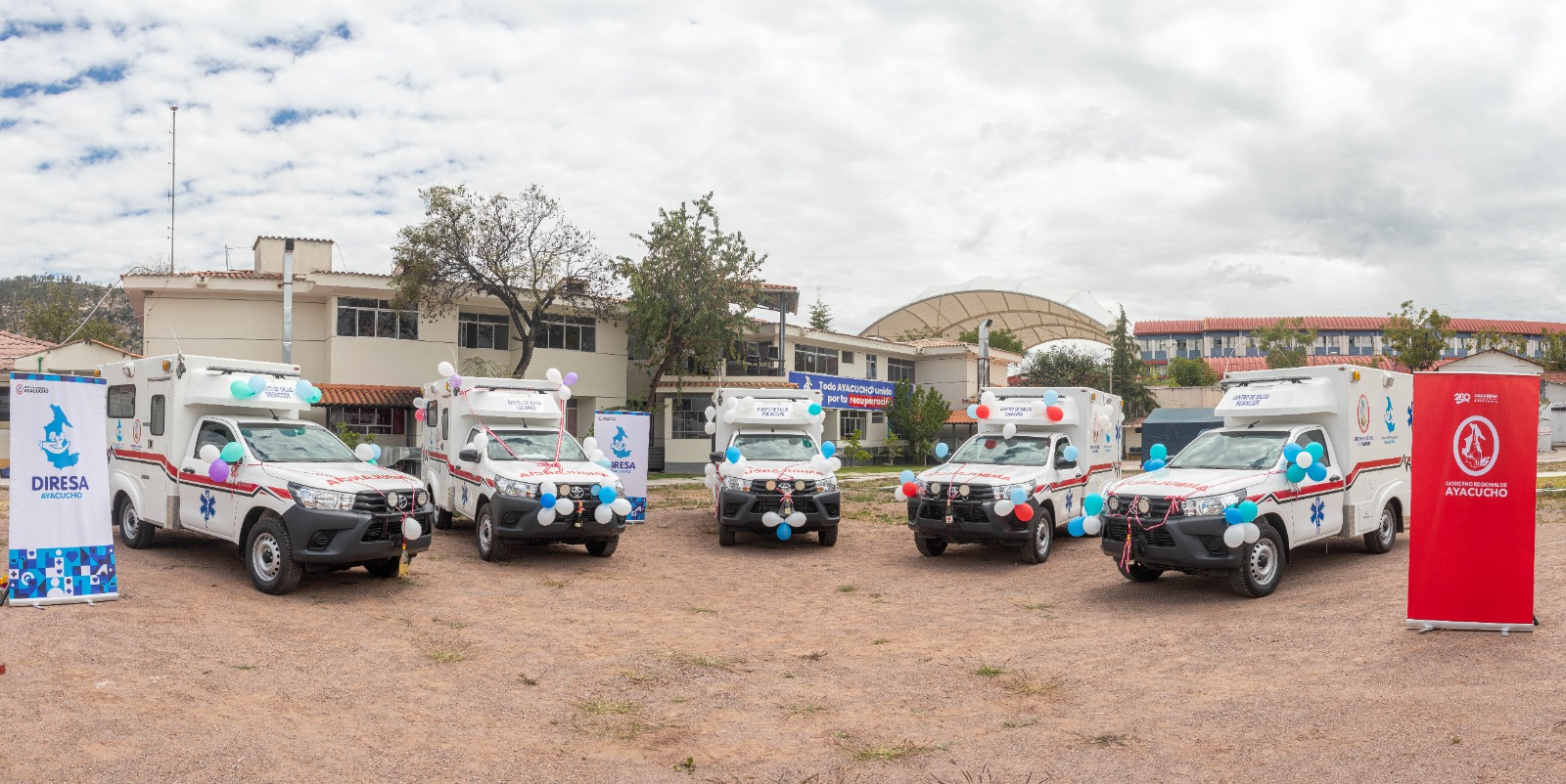 Las ambulancias fueron distribuidas a 5 establecimientos de salud de la zona sur y la provincia de Huanta. 