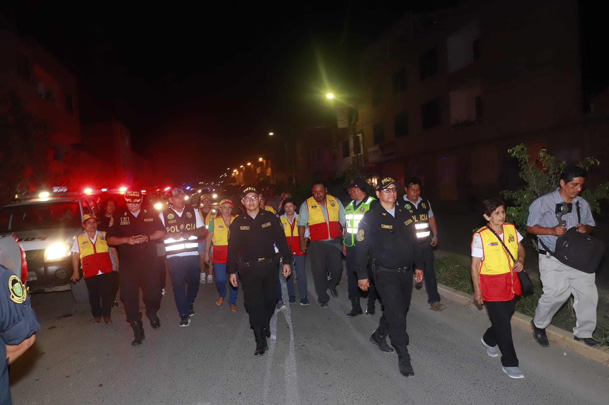 MPH y Policía Nacional realizaron operativo sorpresa en locales de Mariátegui y El Palmo